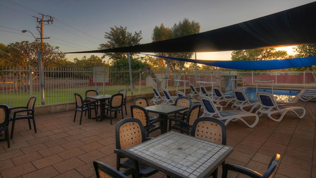 Halls Creek Motel Exterior foto