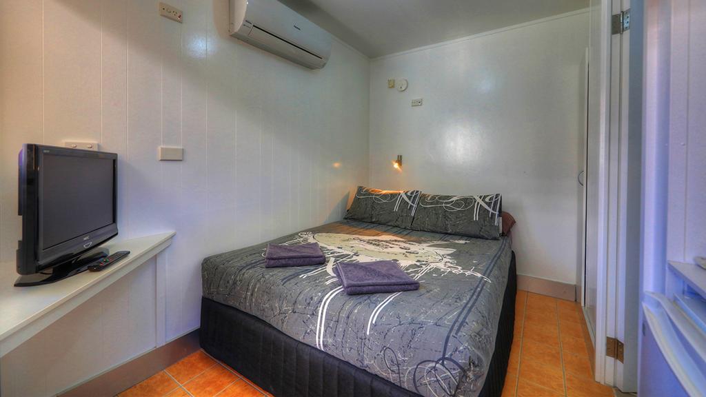 Halls Creek Motel Habitación foto