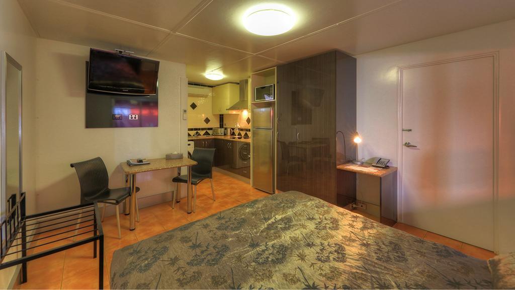 Halls Creek Motel Habitación foto