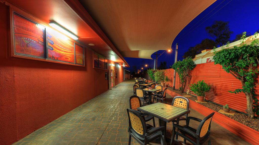 Halls Creek Motel Exterior foto